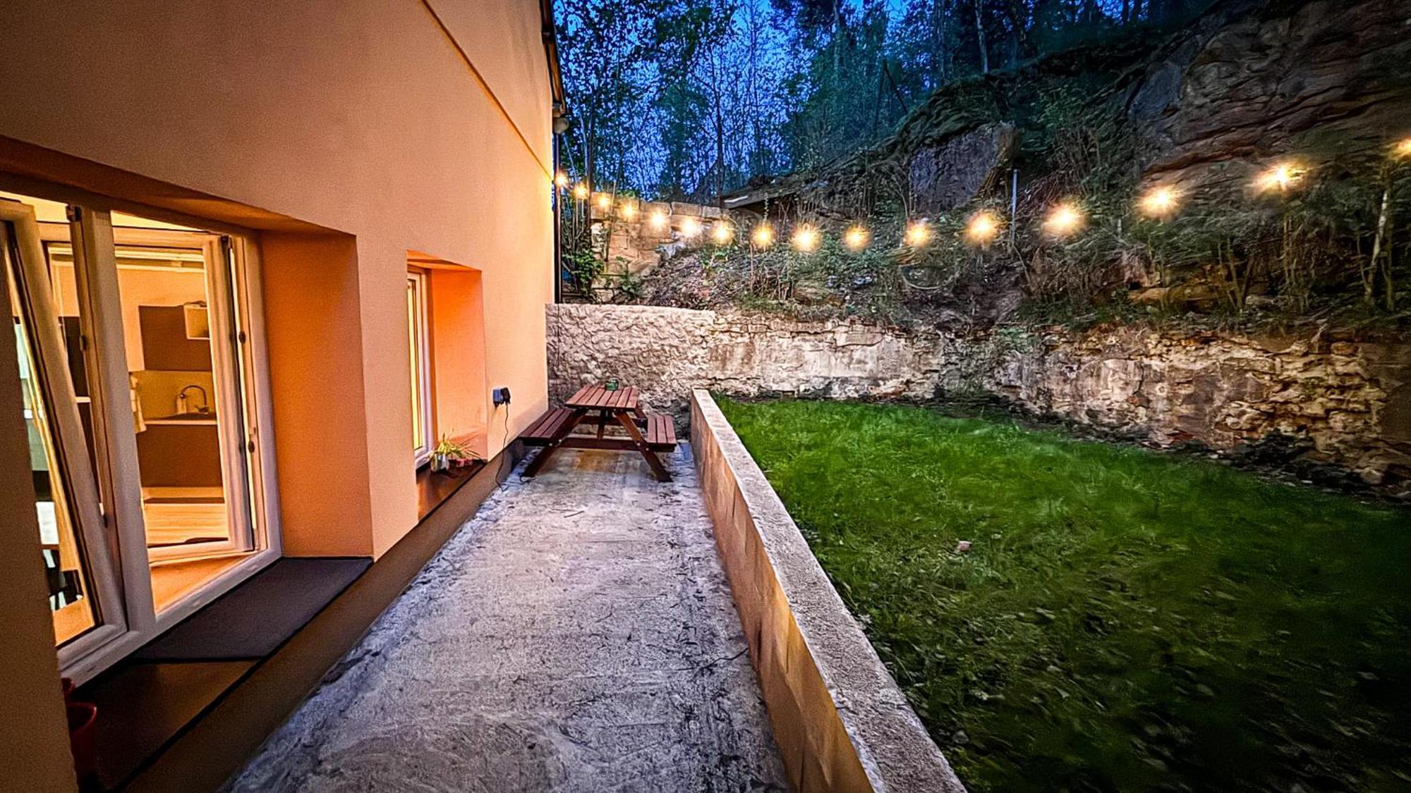 Remote Work Friendly Zahradni Apartman U Jezera Staré Splavy Dış mekan fotoğraf